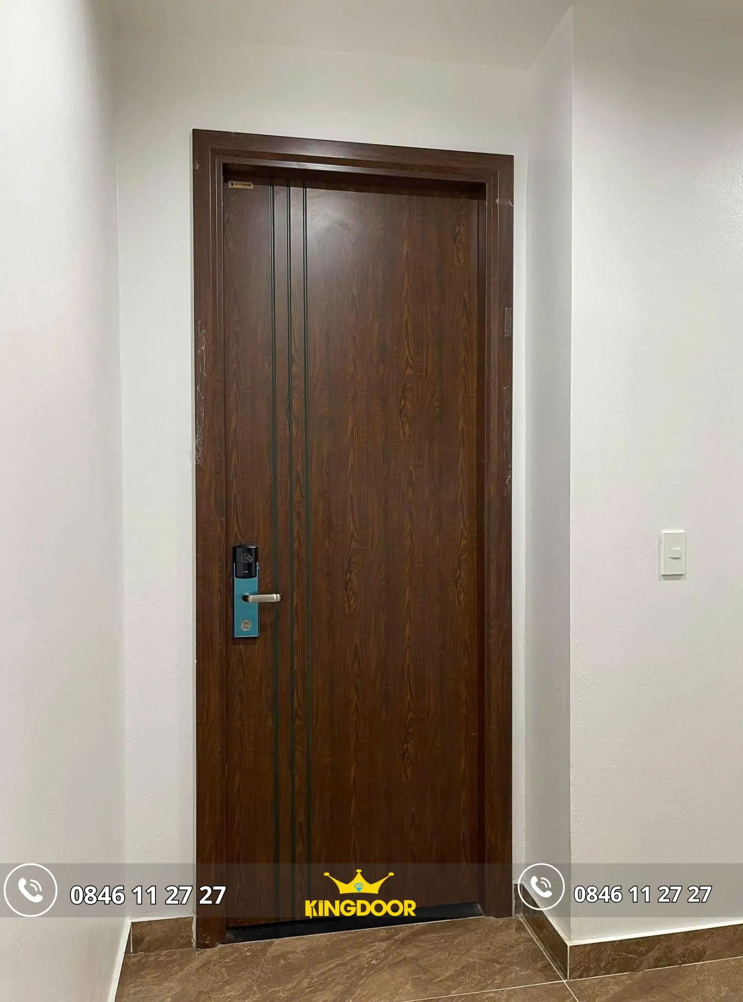 cua-thep-van-go-phong-ngu