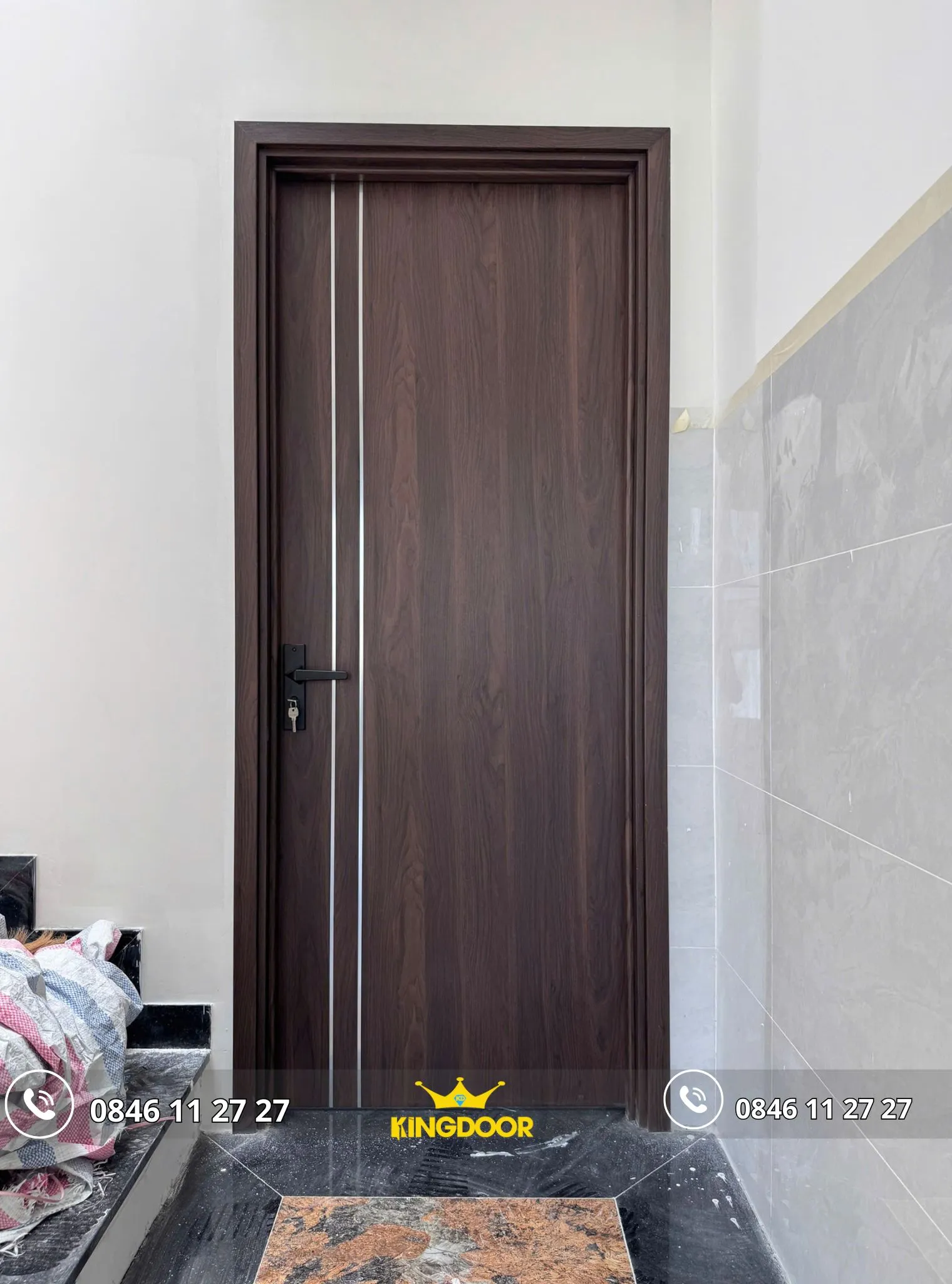 cua-nhua-composite-tai-huyen-chau-duc